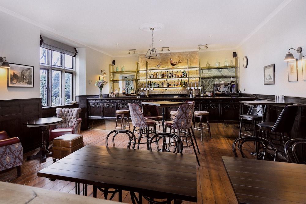 Stanton Manor Hotel Чипенъм Екстериор снимка