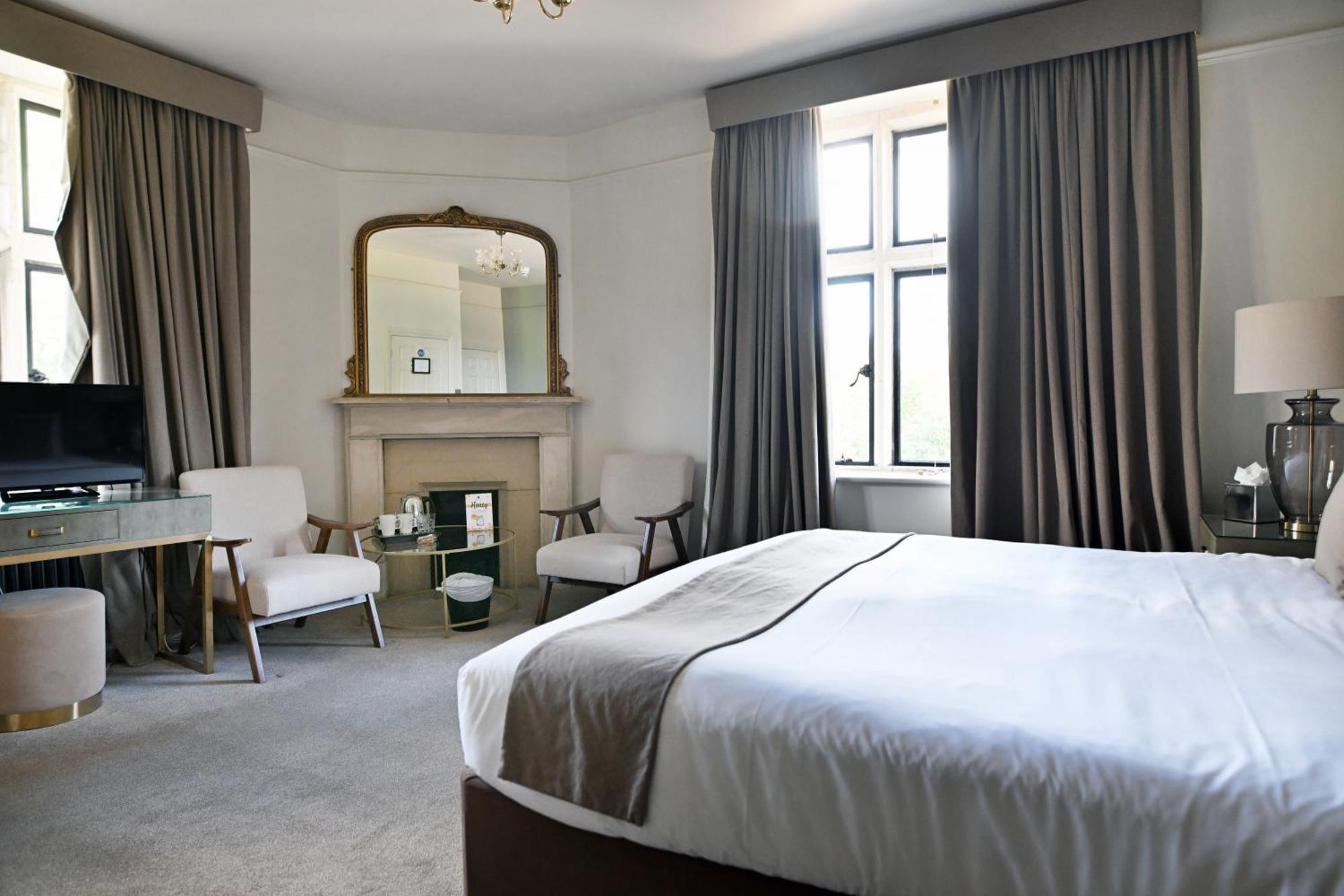 Stanton Manor Hotel Чипенъм Екстериор снимка