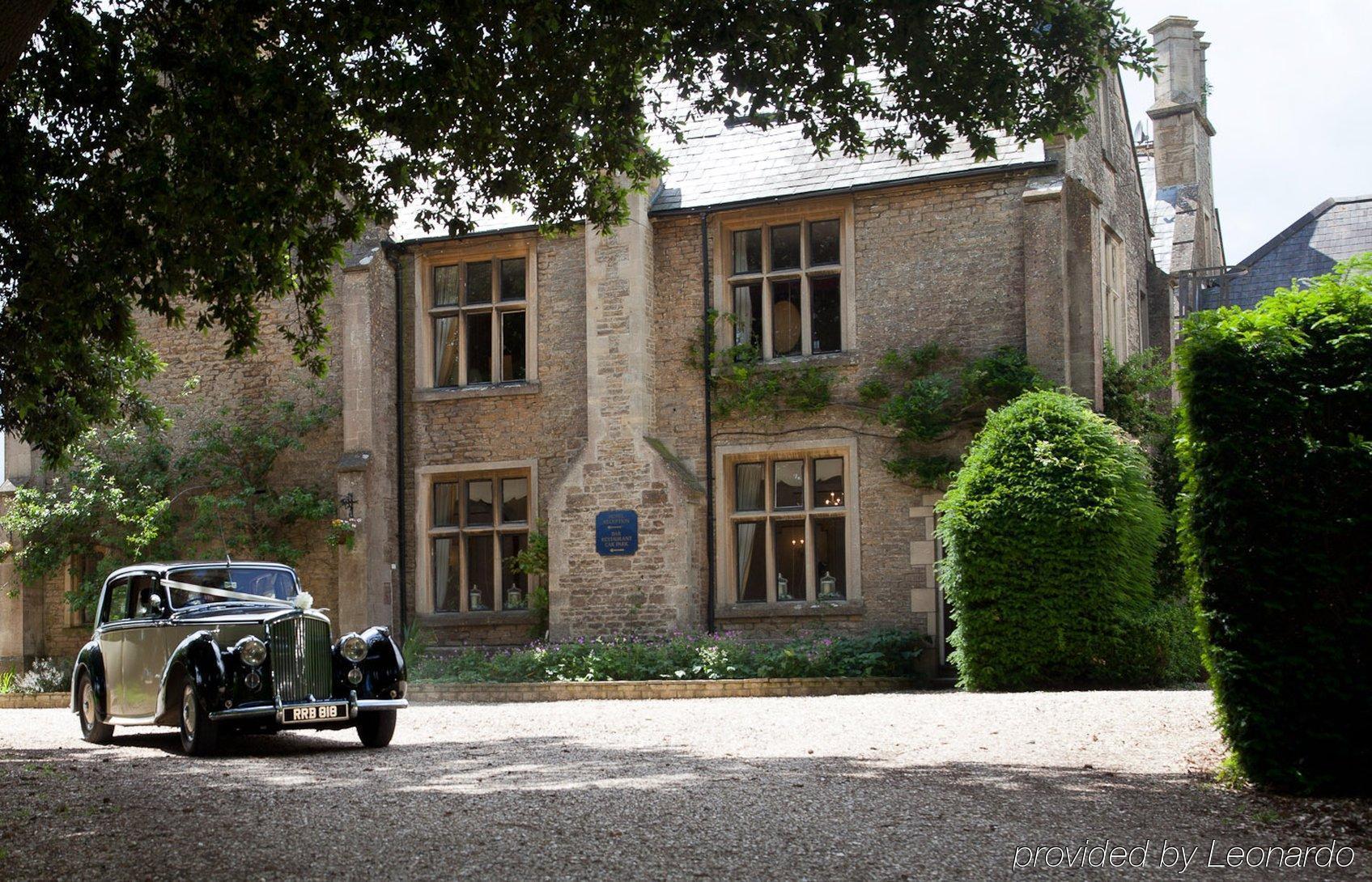 Stanton Manor Hotel Чипенъм Екстериор снимка