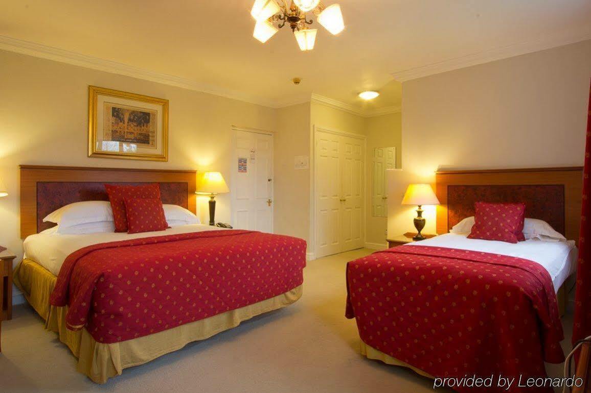 Stanton Manor Hotel Чипенъм Екстериор снимка